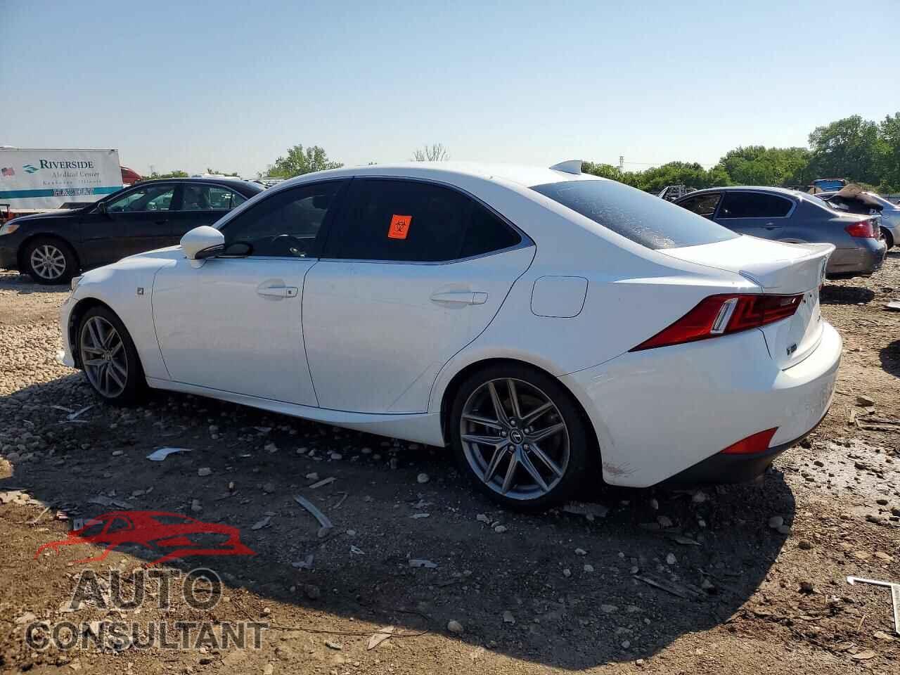 LEXUS IS 2016 - JTHCE1D2XG5010532