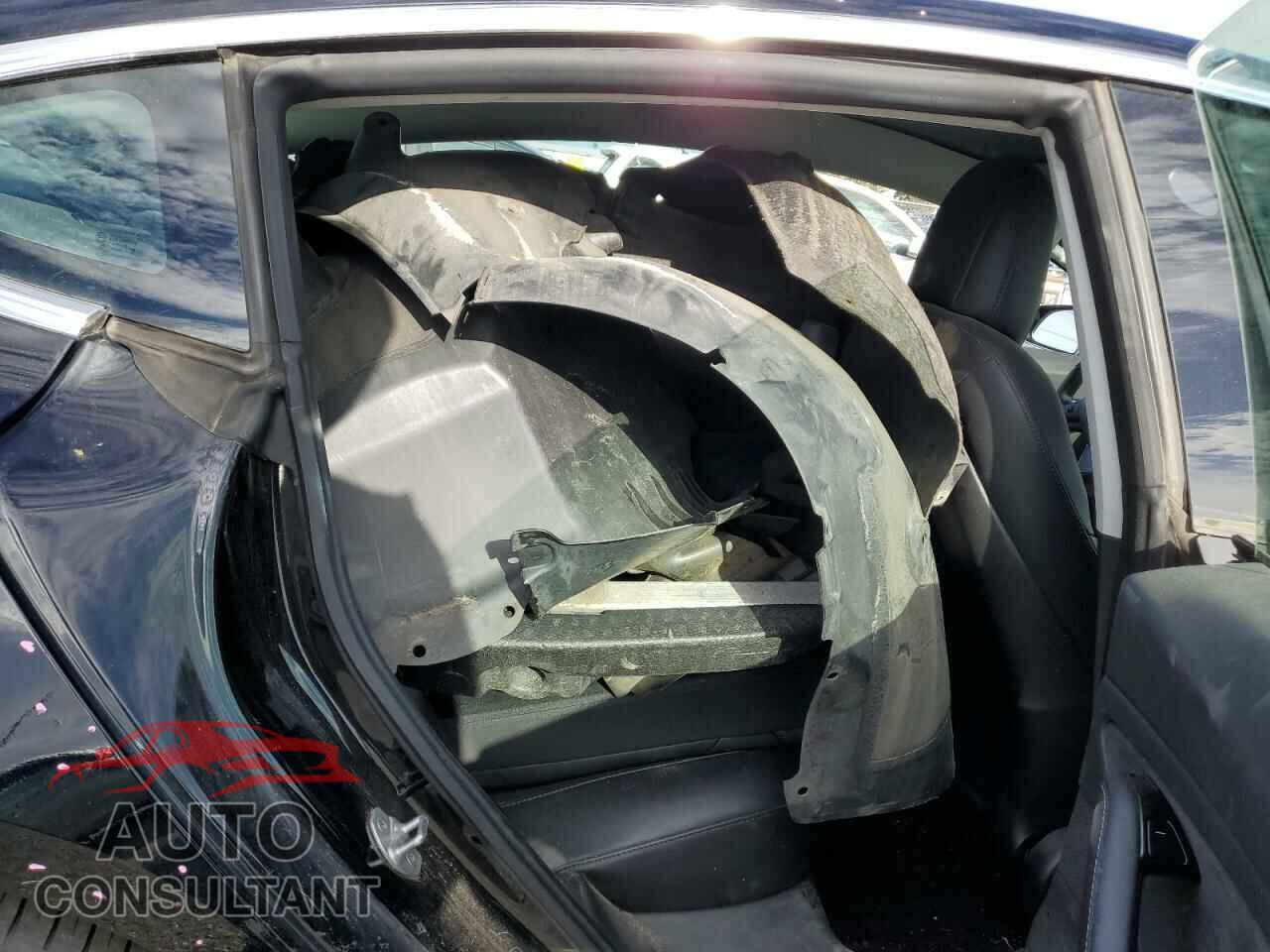 TESLA MODEL 3 2019 - 5YJ3E1EA6KF304928