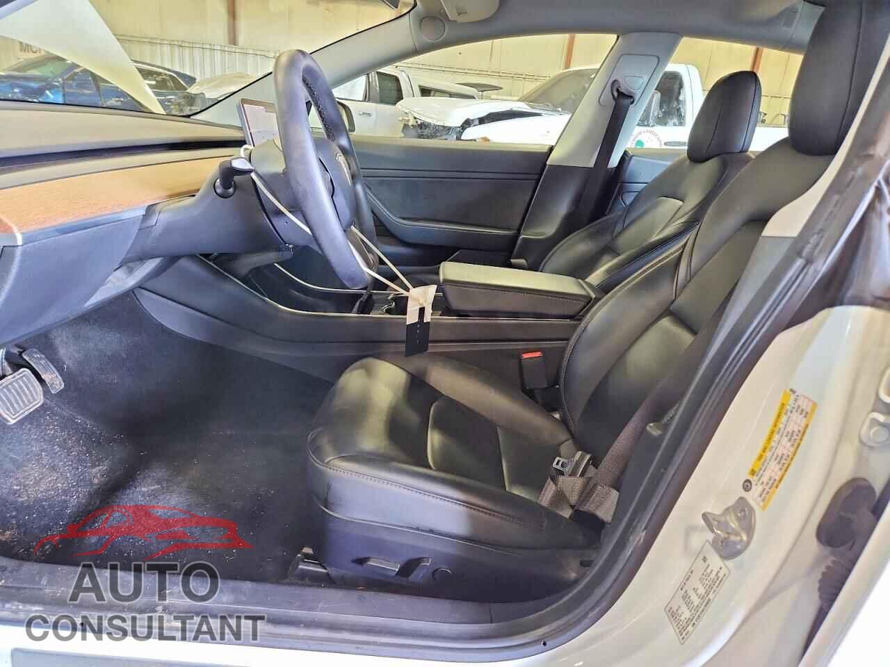 TESLA MODEL 3 2020 - 5YJ3E1EA5LF808582