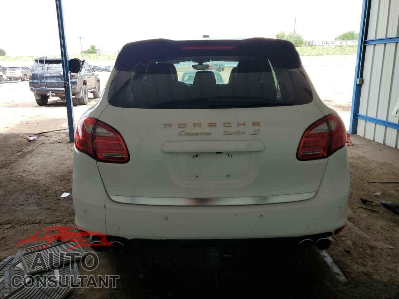 PORSCHE CAYENNE 2014 - WP1AC2A28ELA80093