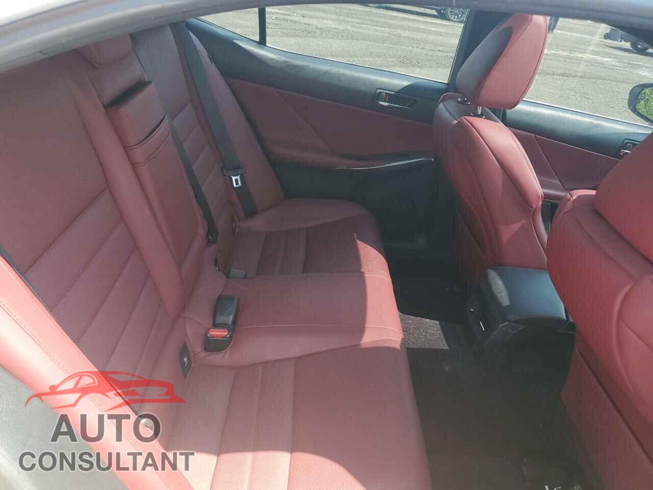 LEXUS IS 2014 - JTHCF1D27E5010658