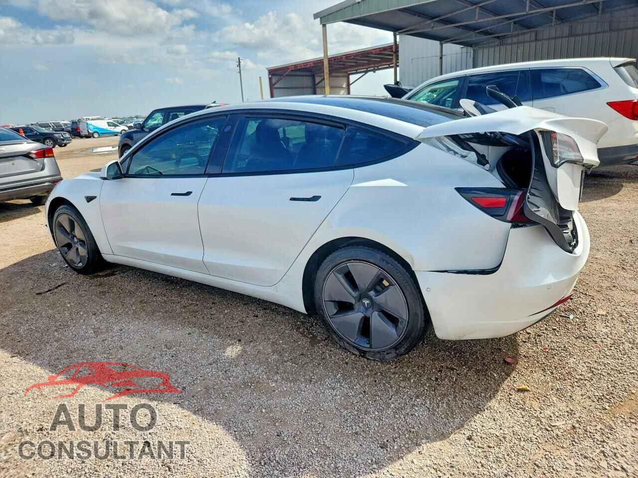 TESLA MODEL 3 2021 - 5YJ3E1EA9MF851579