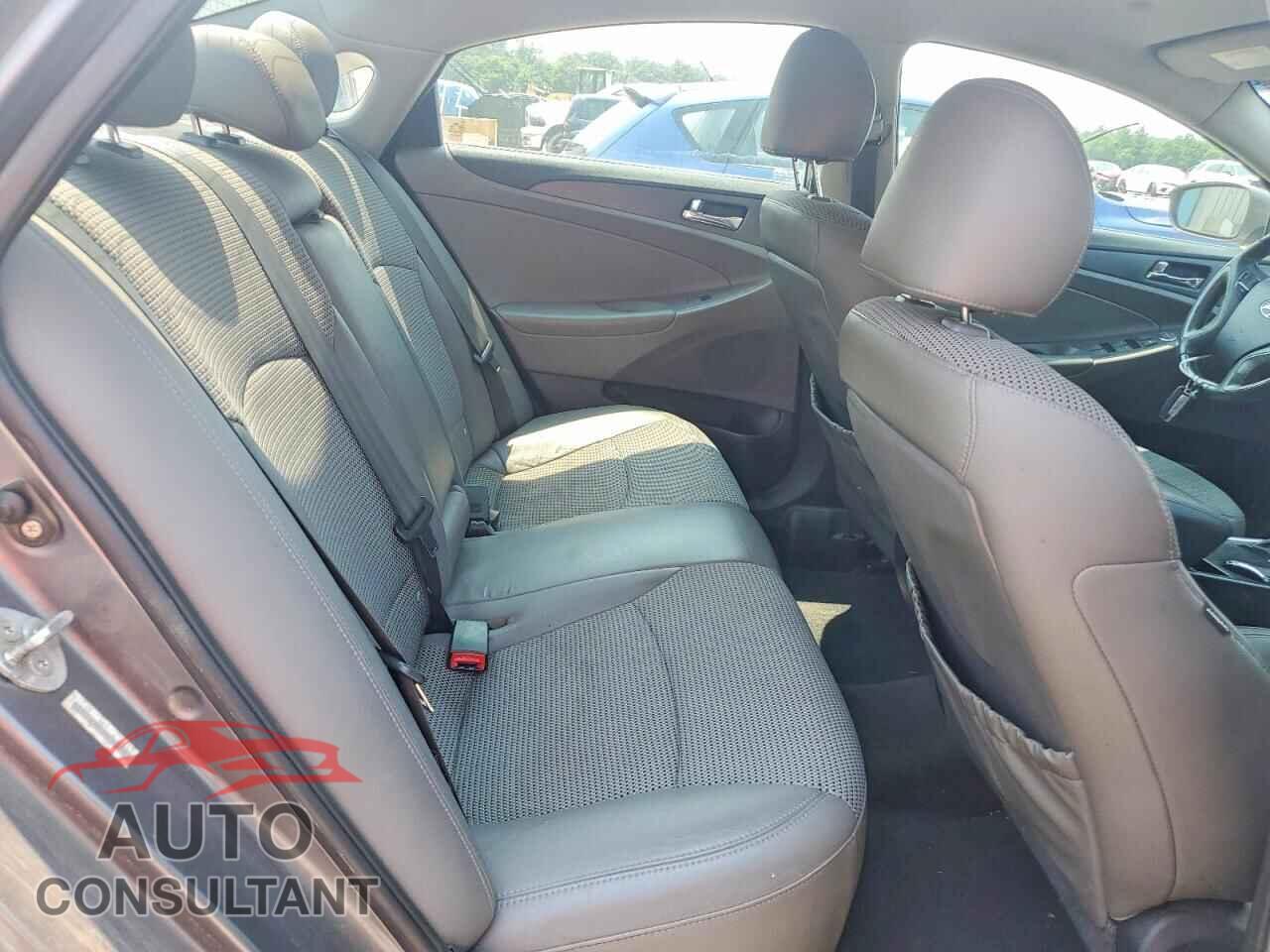 HYUNDAI SONATA 2011 - 5NPEC4AC2BH036596