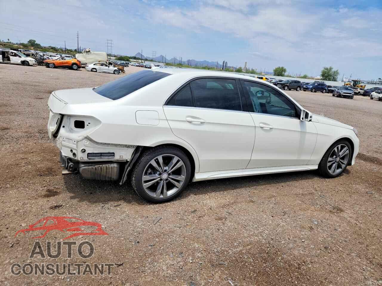 MERCEDES-BENZ E-CLASS 2015 - WDDHF5KB1FB111687