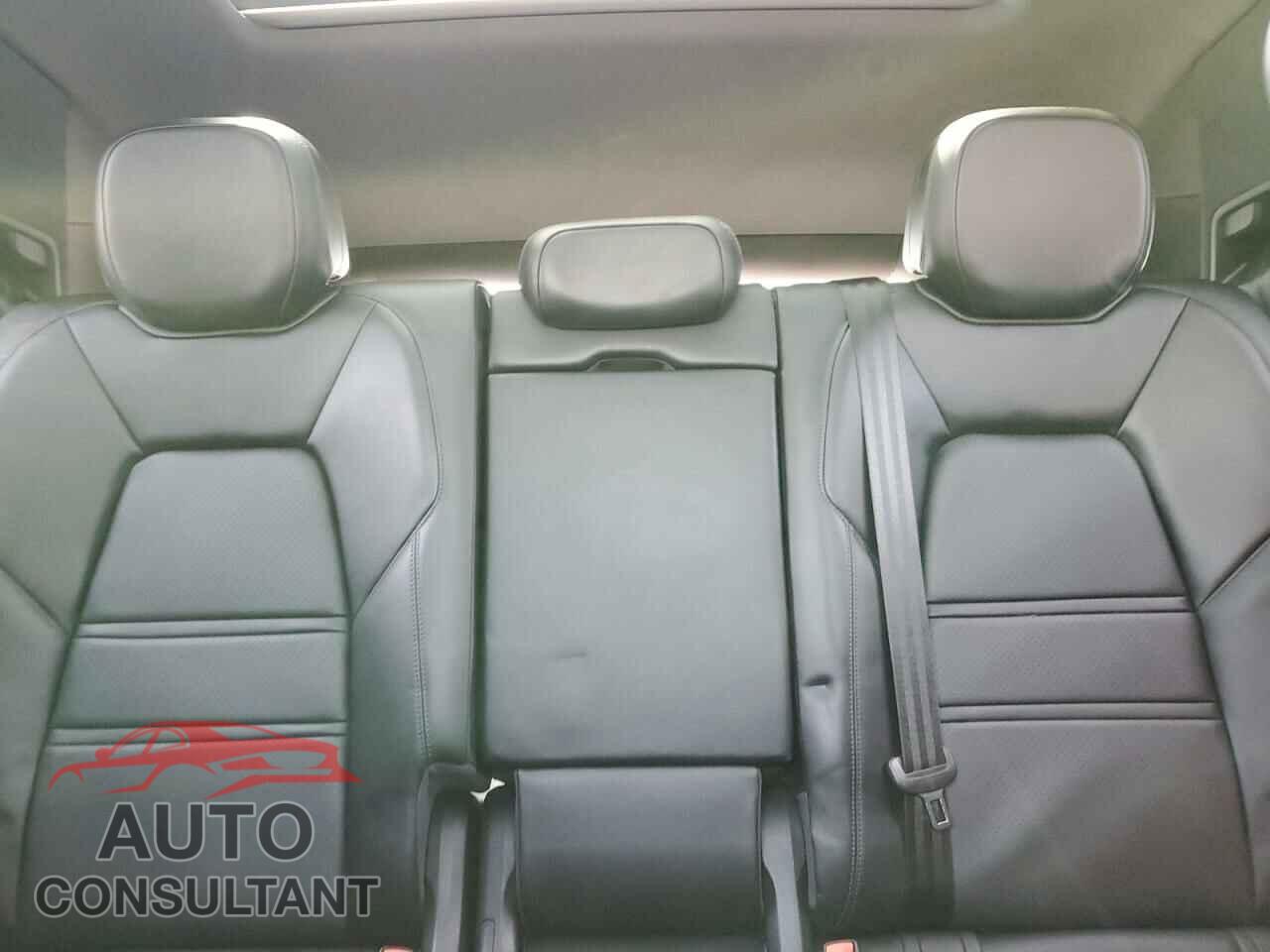 PORSCHE CAYENNE 2019 - WP1AA2AY9KDA05256