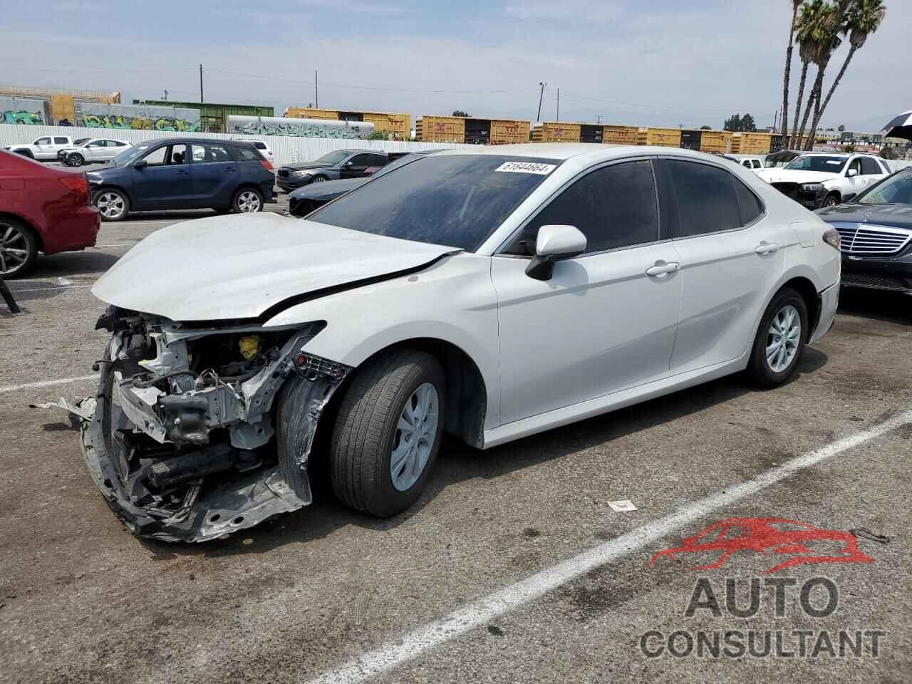 TOYOTA CAMRY 2022 - 4T1C11AK4NU056650