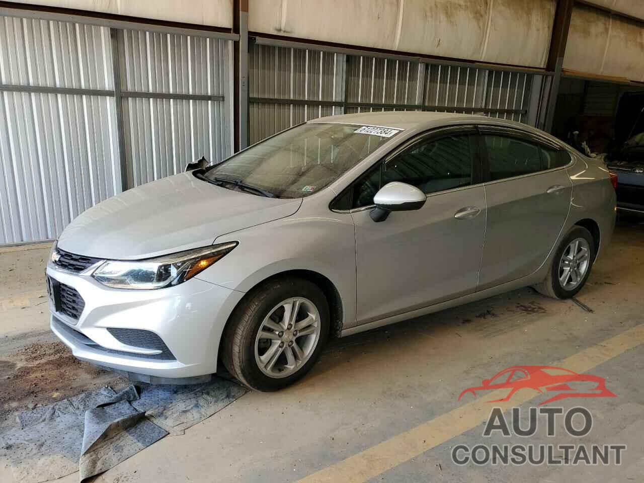 CHEVROLET CRUZE 2017 - 1G1BE5SM7H7150383