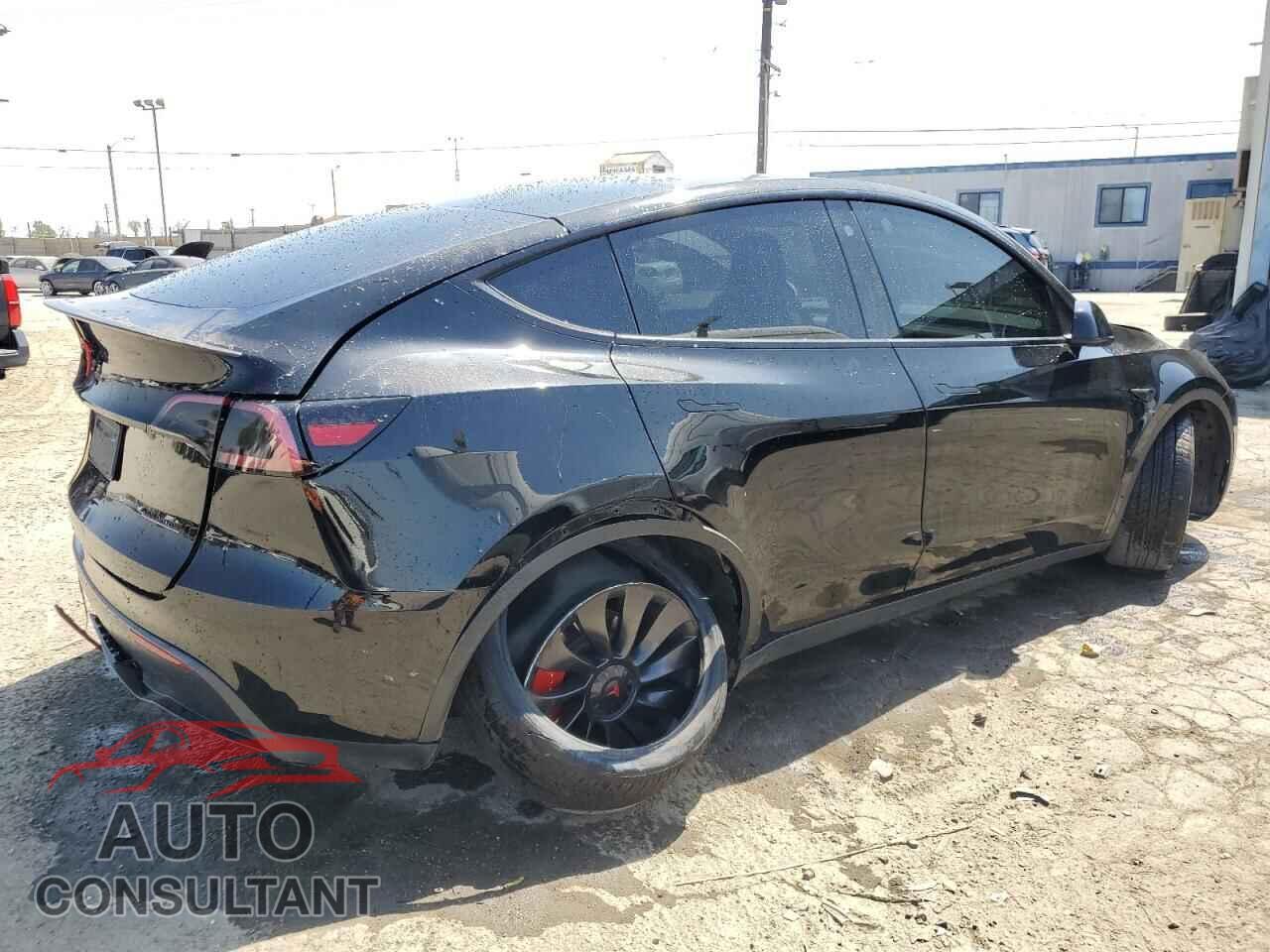 TESLA MODEL Y 2023 - 7SAYGDEF3PF640835
