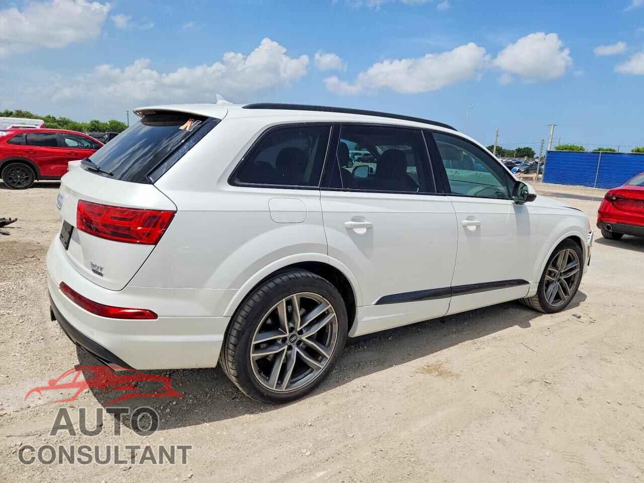 AUDI Q7 2017 - WA1VABF77HD044692