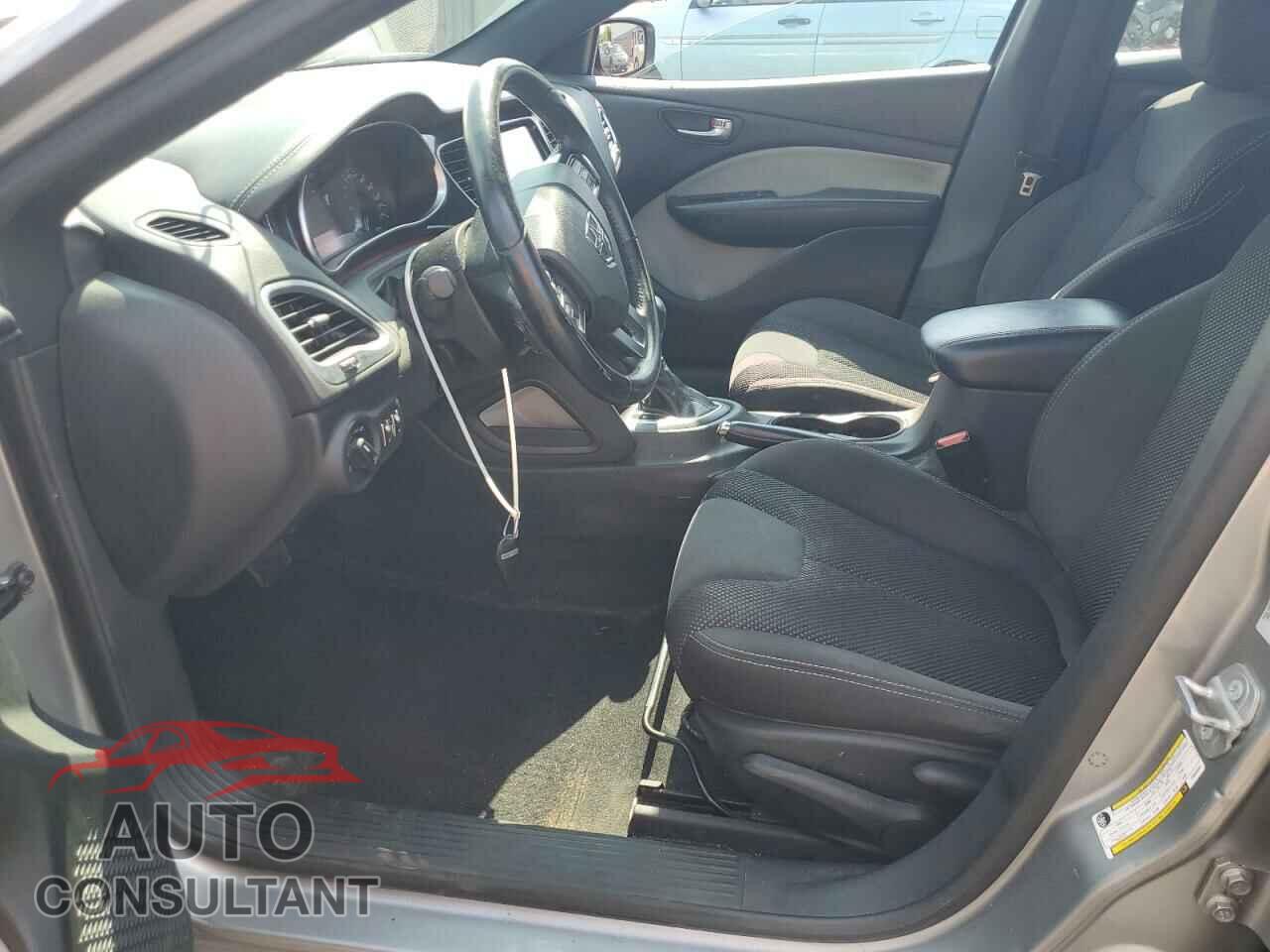 DODGE DART 2015 - 1C3CDFBB1FD353064