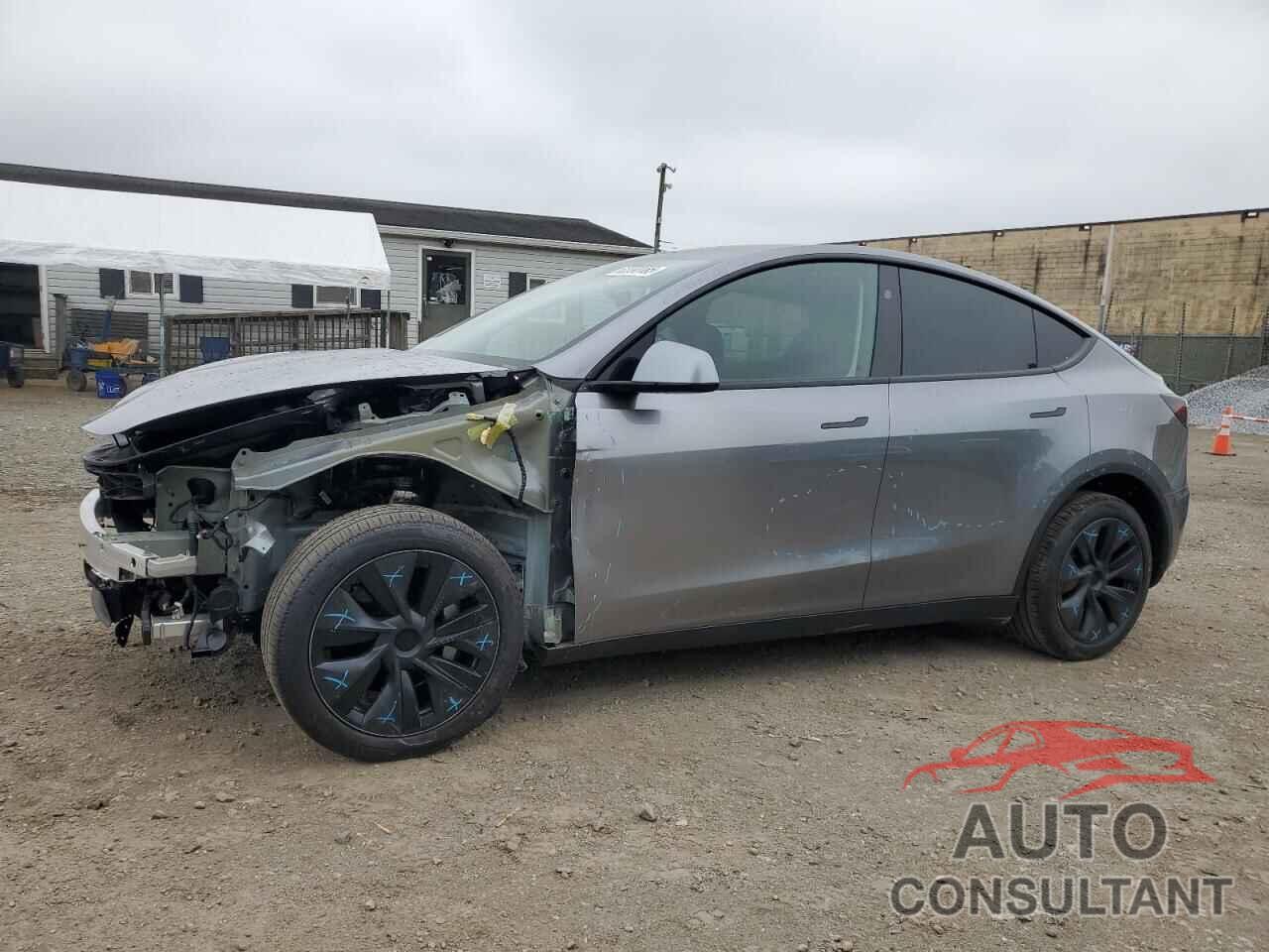 TESLA MODEL Y 2024 - 7SAYGDED4RF196639