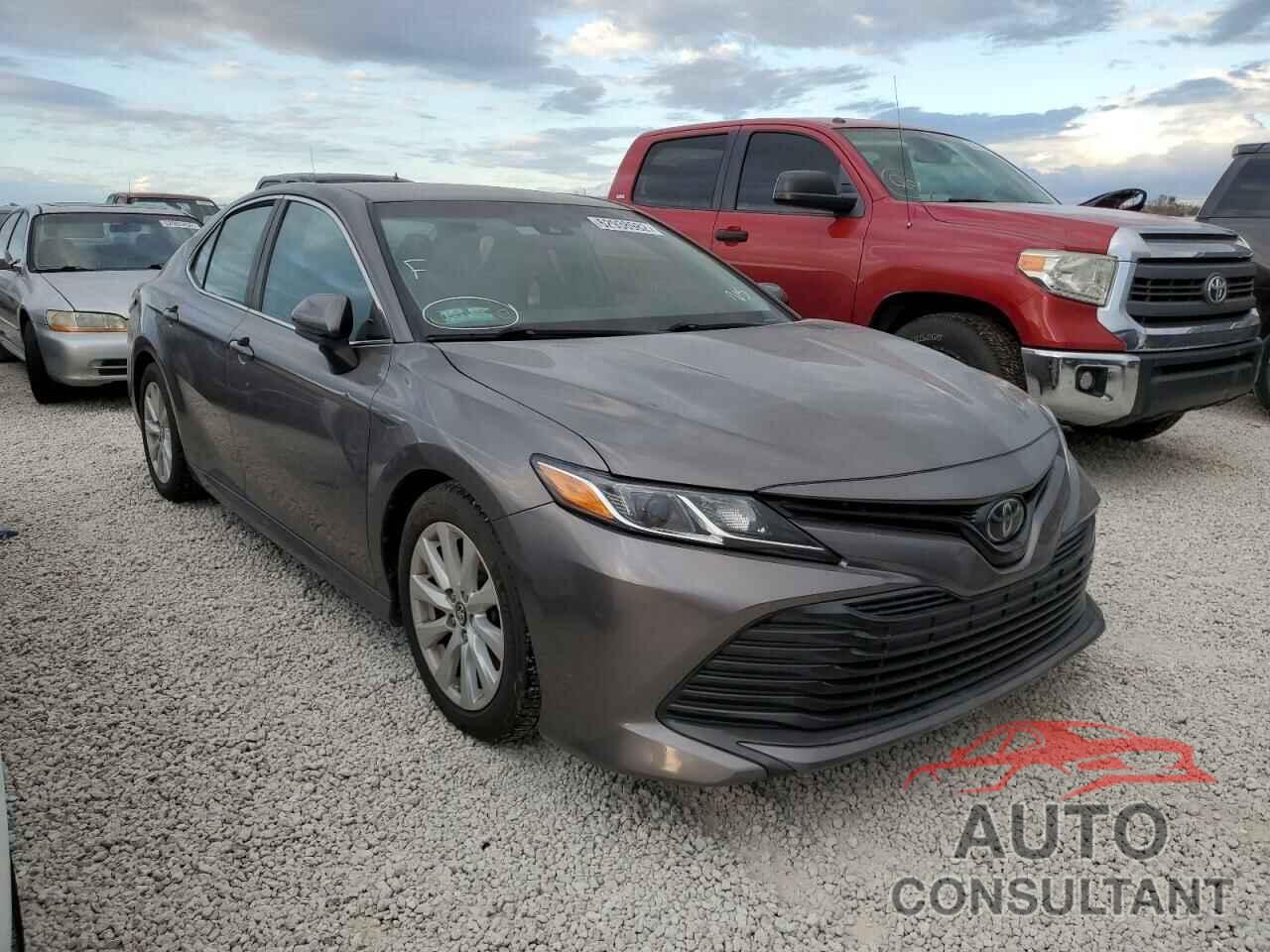 TOYOTA CAMRY 2018 - 4T1B11HKXJU100047
