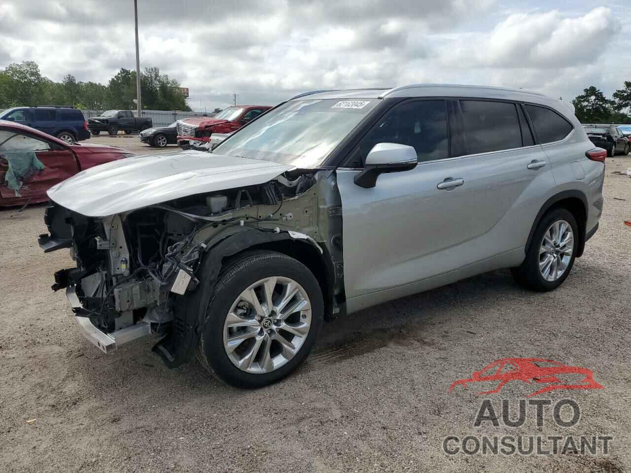 TOYOTA HIGHLANDER 2023 - 5TDKDRBH0PS004402