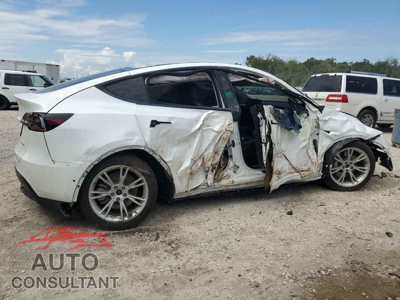 TESLA MODEL Y 2022 - 7SAYGDEE3NF373202