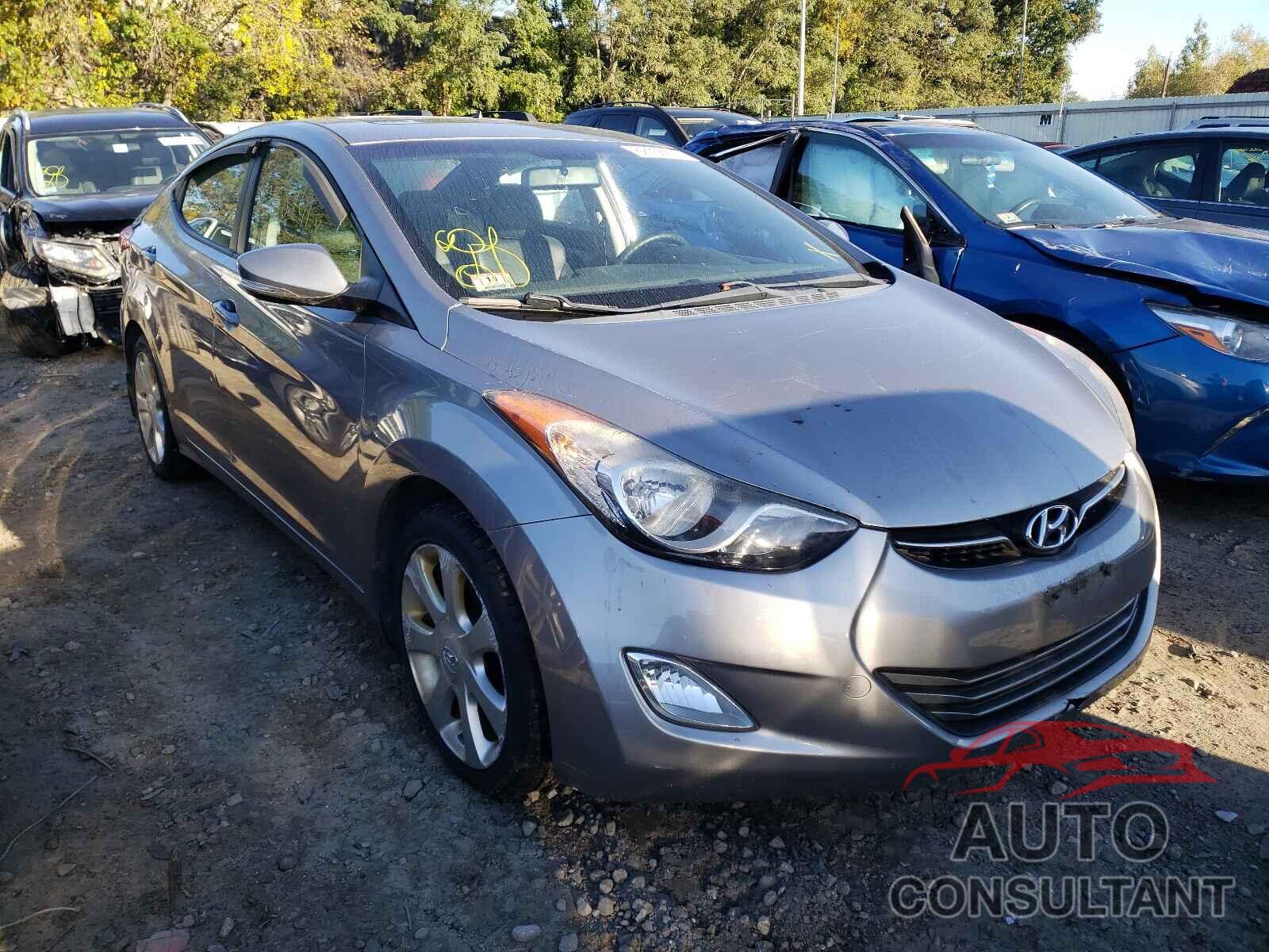 HYUNDAI ELANTRA 2011 - KMHDH4AE8BU095779