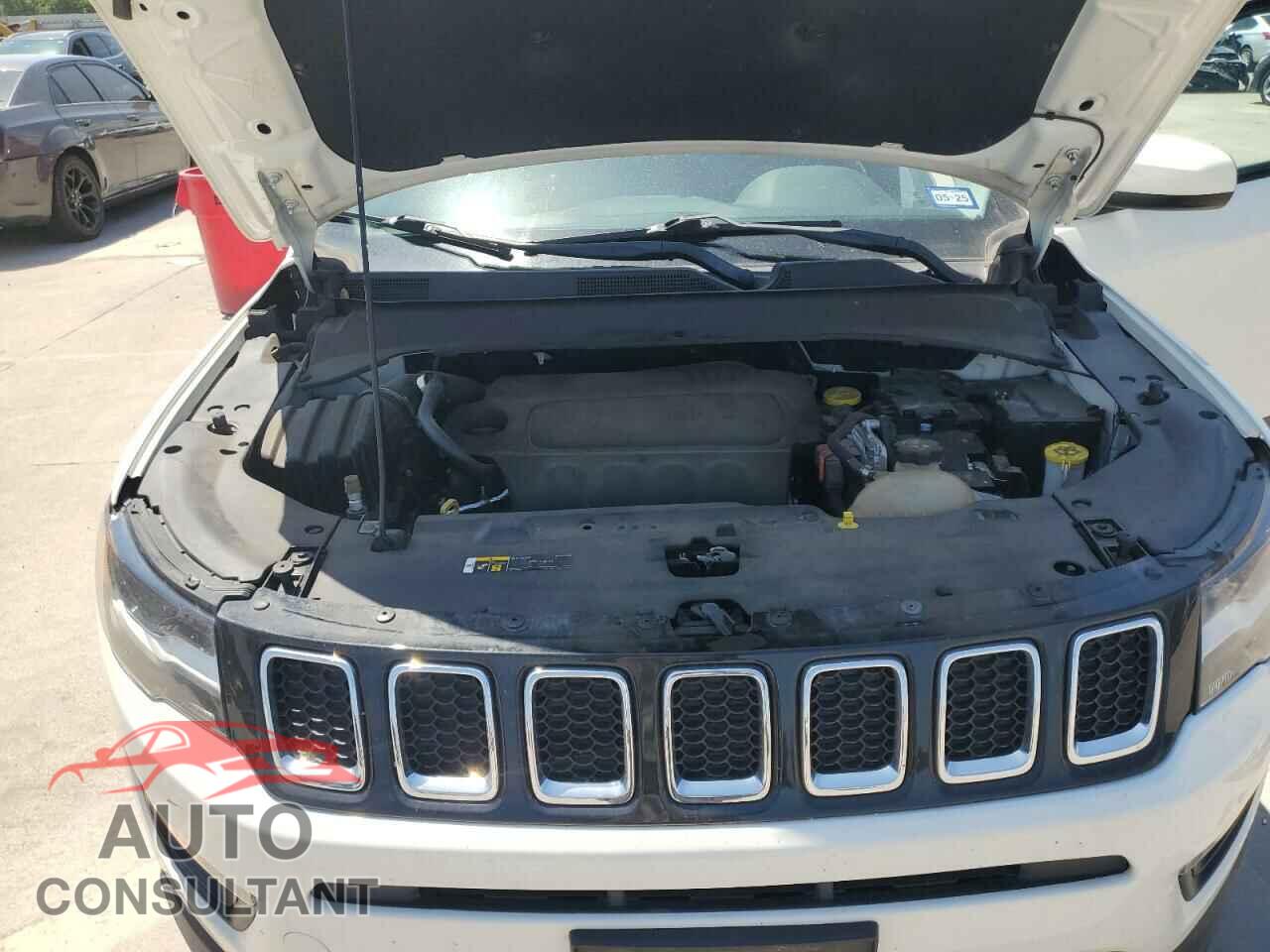 JEEP COMPASS 2018 - 3C4NJDBB1JT331490