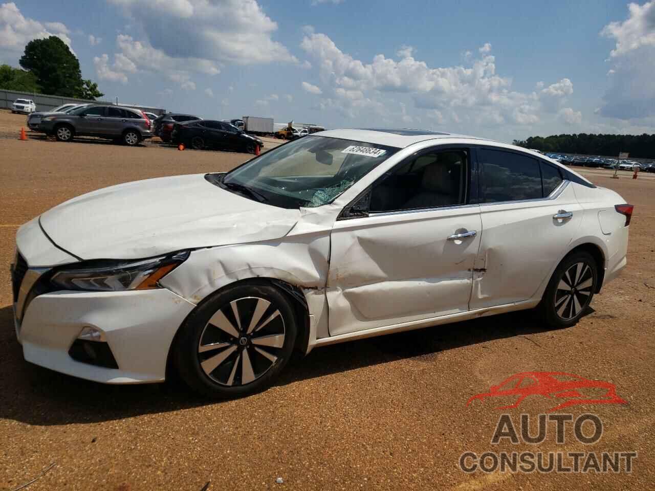 NISSAN ALTIMA 2019 - 1N4BL4DV2KN306786