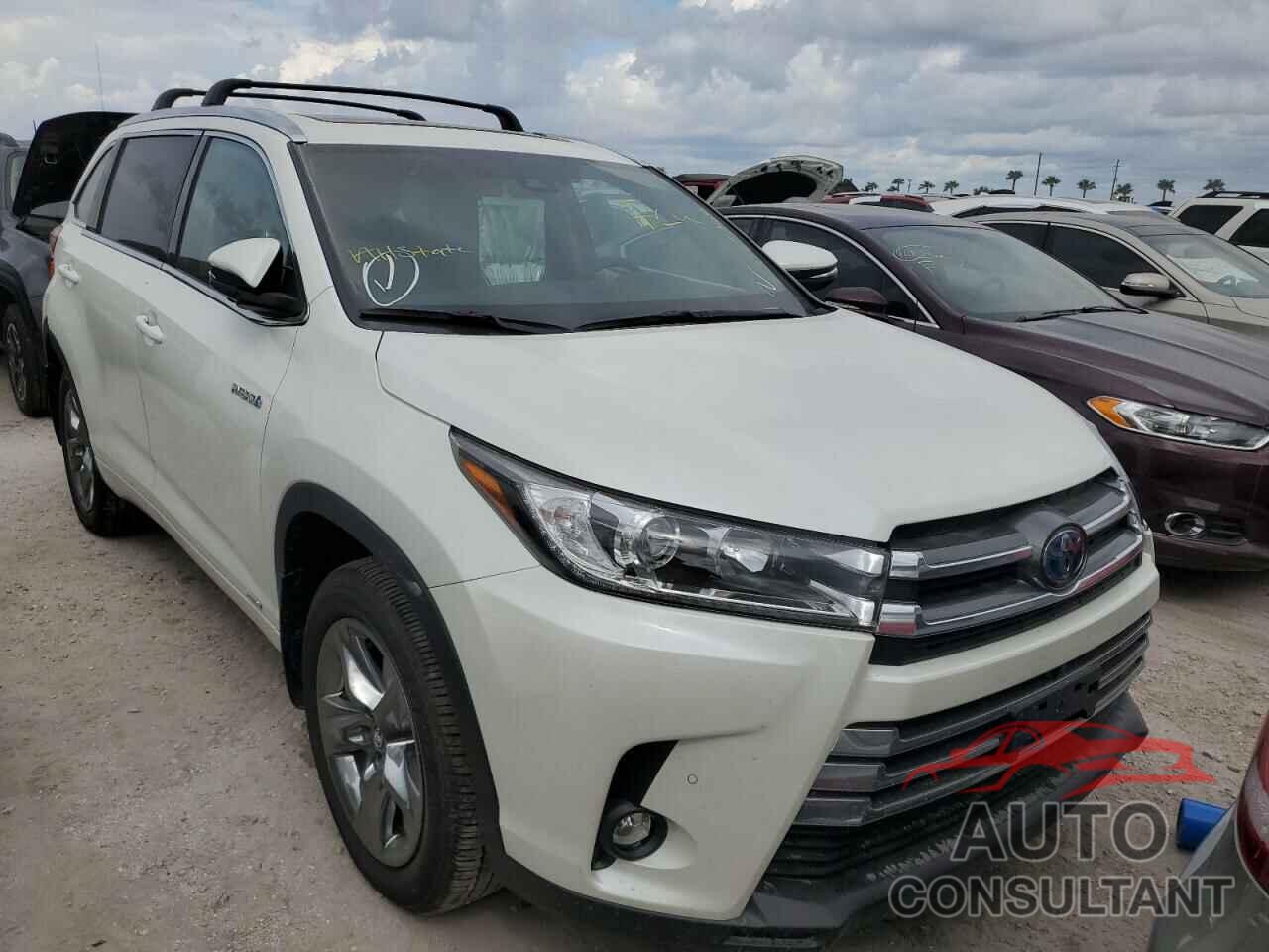 TOYOTA HIGHLANDER 2019 - 5TDDGRFH9KS072362
