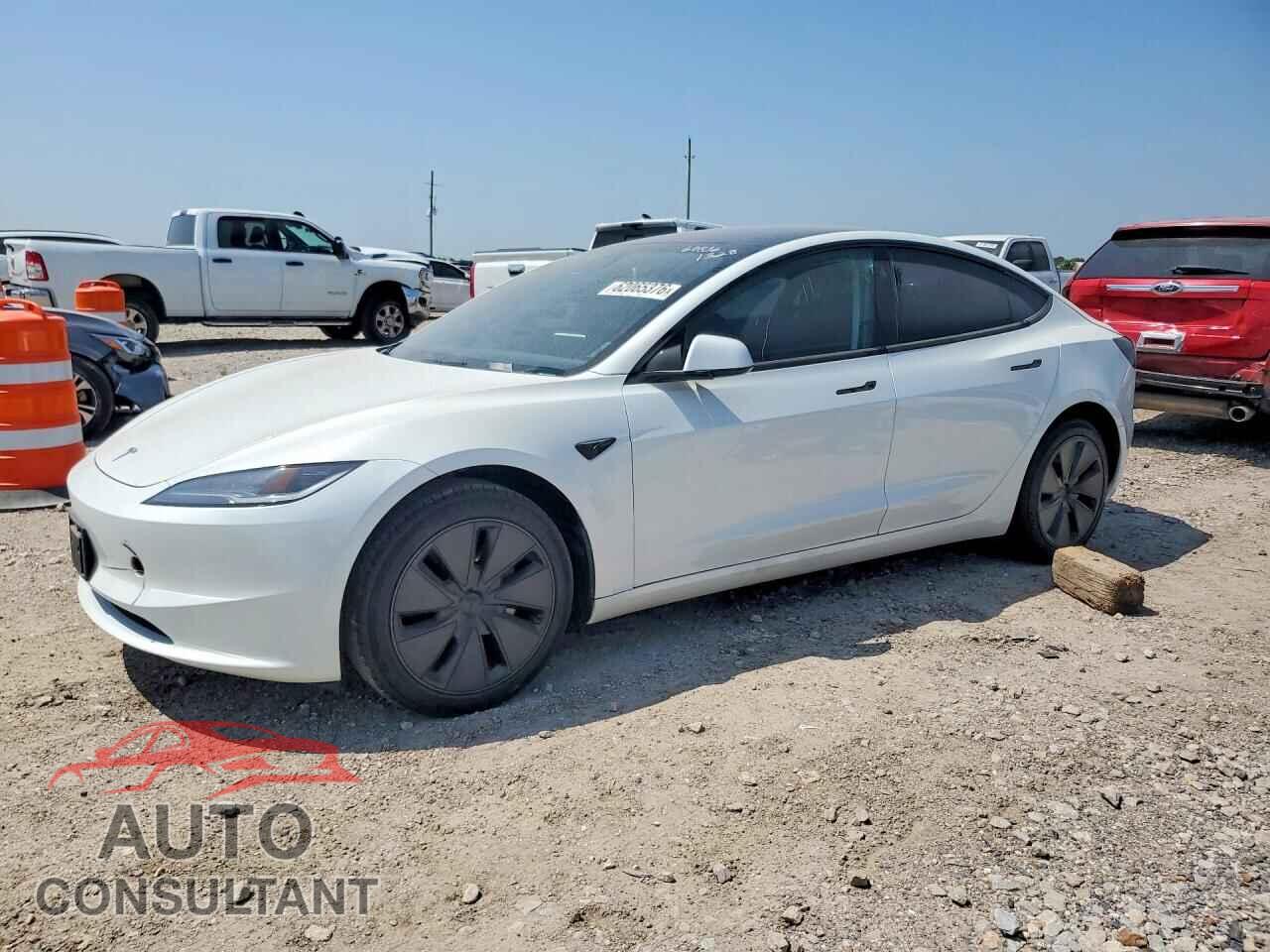 TESLA MODEL 3 2025 - 5YJ3E1EA2SF883058
