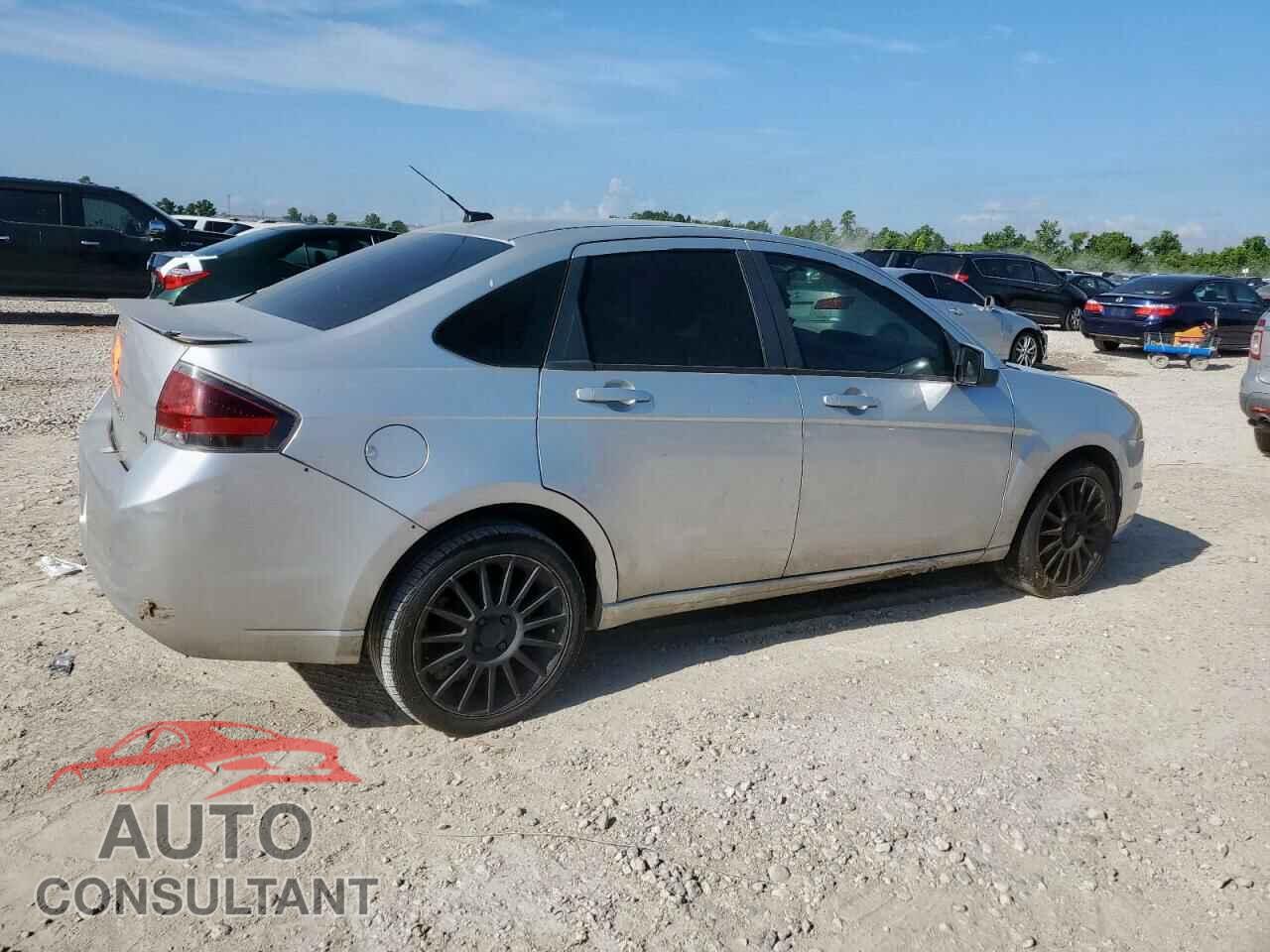 FORD FOCUS 2010 - 1FAHP3GN8AW114818
