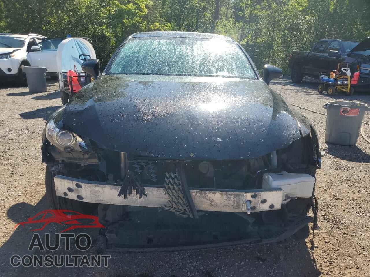 LEXUS IS 2015 - JTHCF1D28F5022514