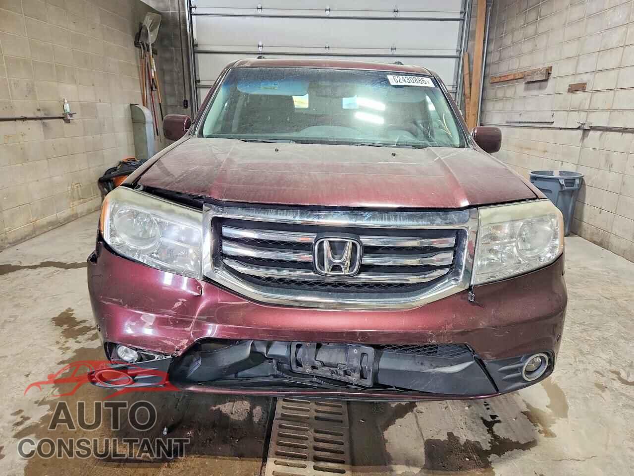HONDA PILOT 2015 - 5FNYF4H90FB066425