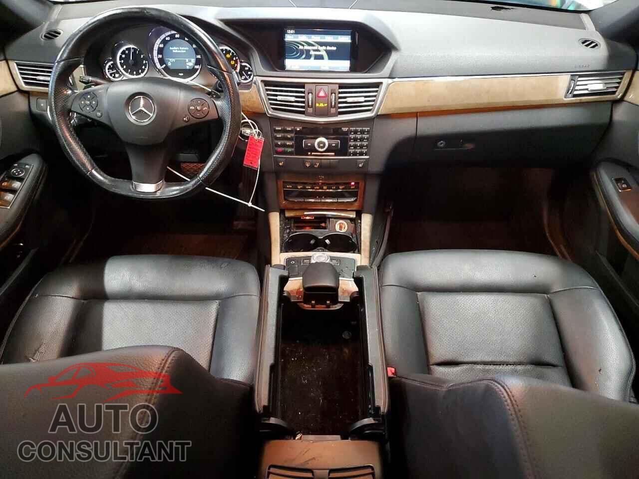 MERCEDES-BENZ E-CLASS 2011 - WDDHF8HB4BA301072