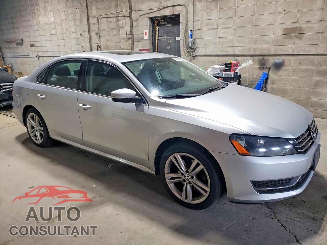 VOLKSWAGEN PASSAT 2014 - 1VWBN7A36EC008425