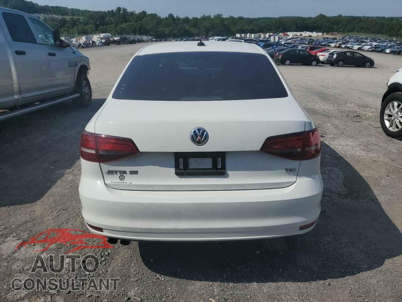 VOLKSWAGEN JETTA 2017 - 3VWDB7AJXHM257801