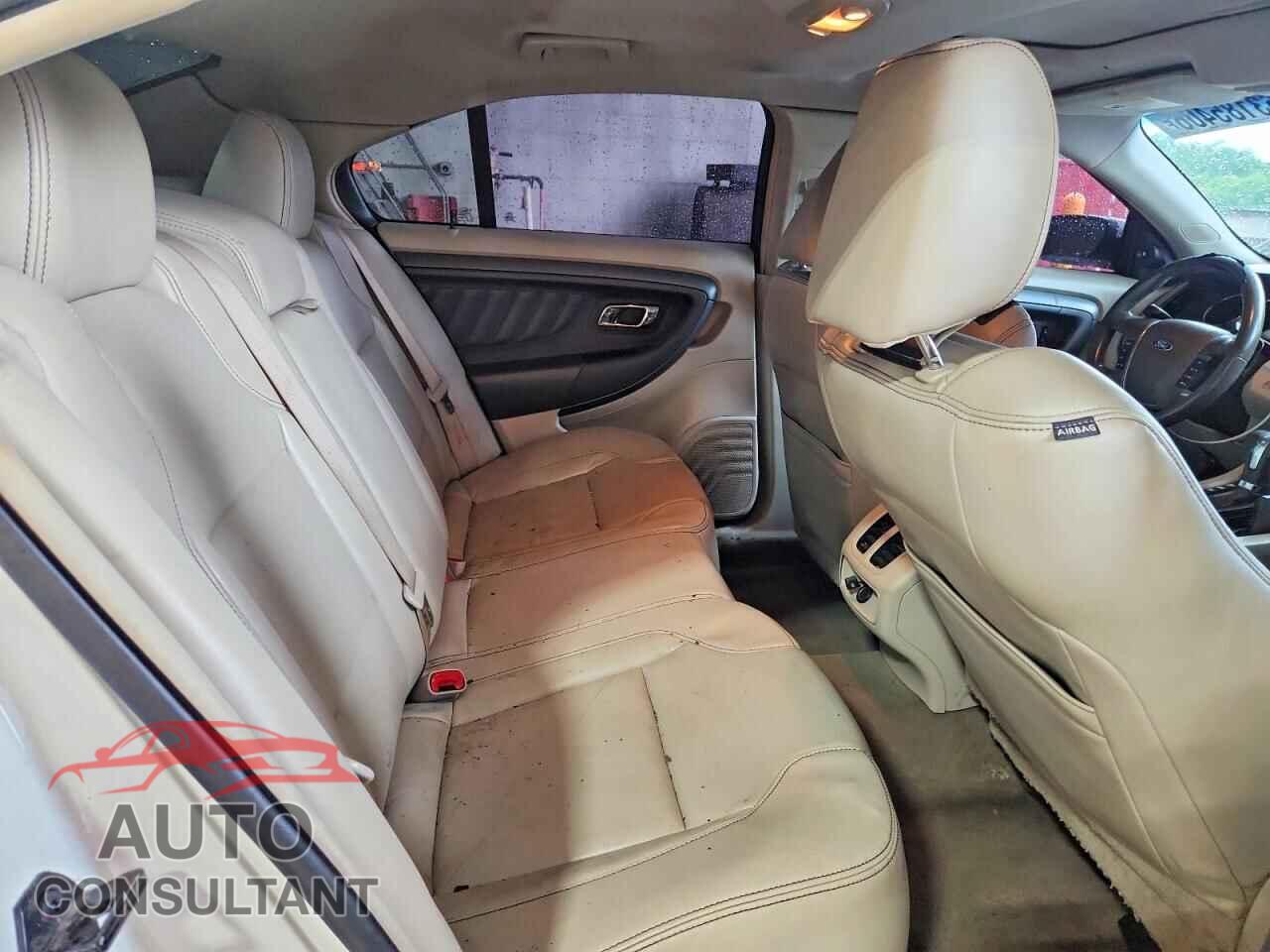 FORD TAURUS 2011 - 1FAHP2EWXBG100579