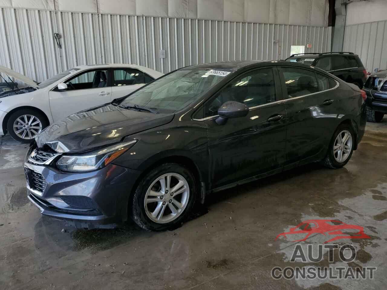 CHEVROLET CRUZE 2017 - 1G1BE5SM7H7197431