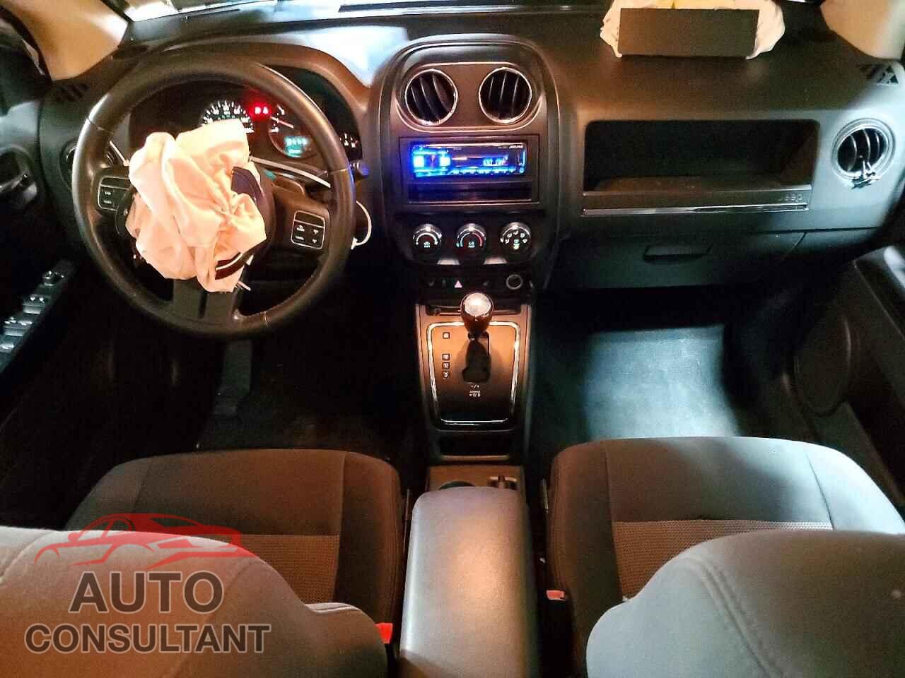 JEEP COMPASS 2011 - 1J4NF1FB6BD149585