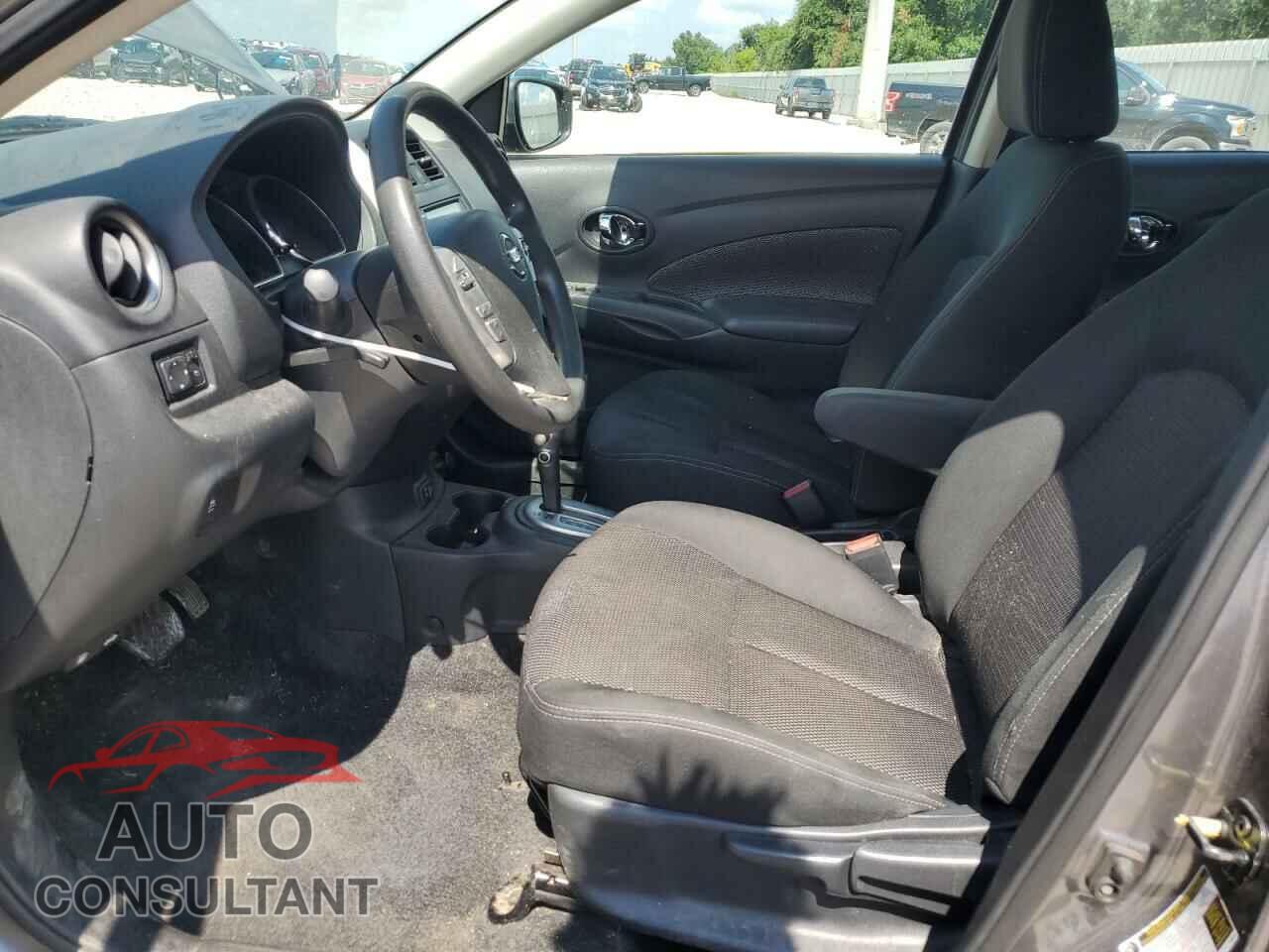 NISSAN VERSA 2019 - 3N1CN7AP3KL862740