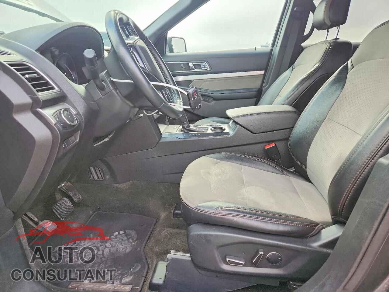 FORD EXPLORER 2017 - 1FM5K7D88HGC75669