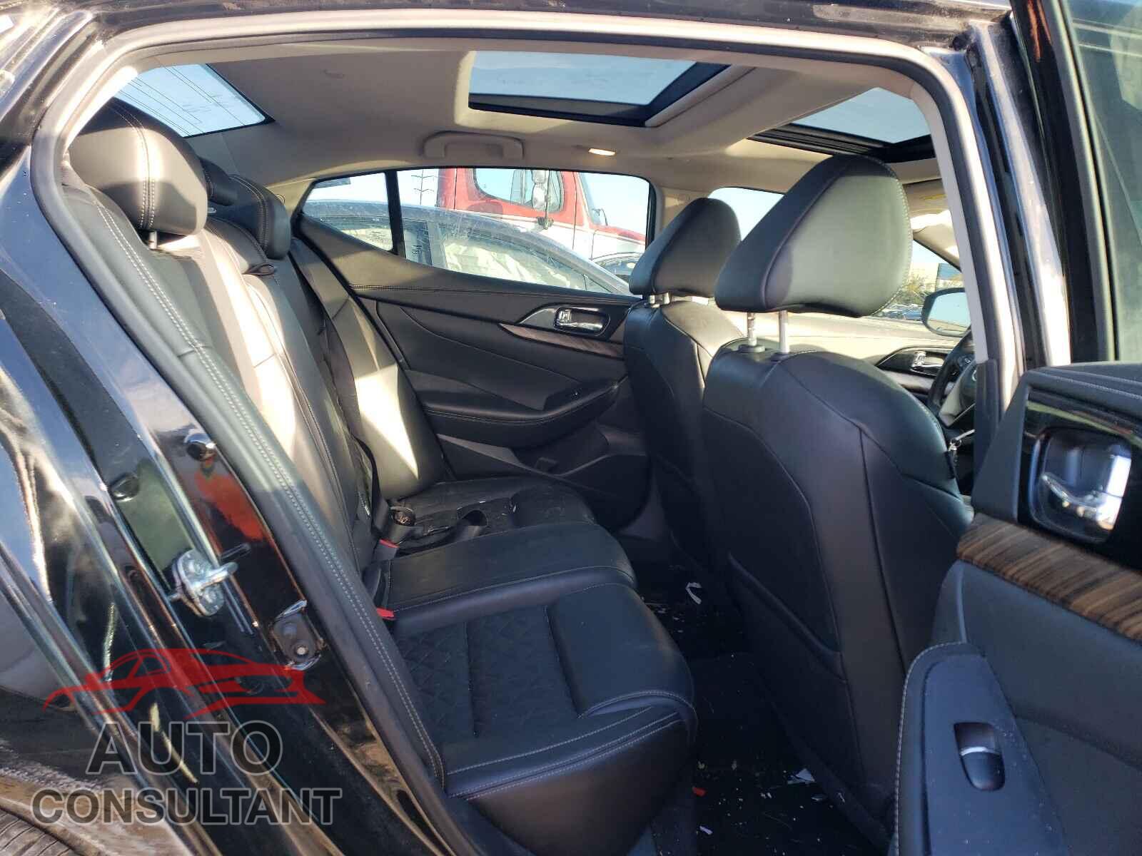 NISSAN MAXIMA 2017 - 1N4AA6AP1HC453639