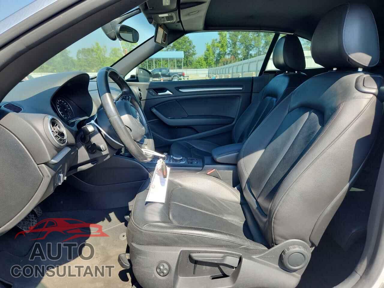 AUDI A3 2015 - WAU7FLFF5F1069213
