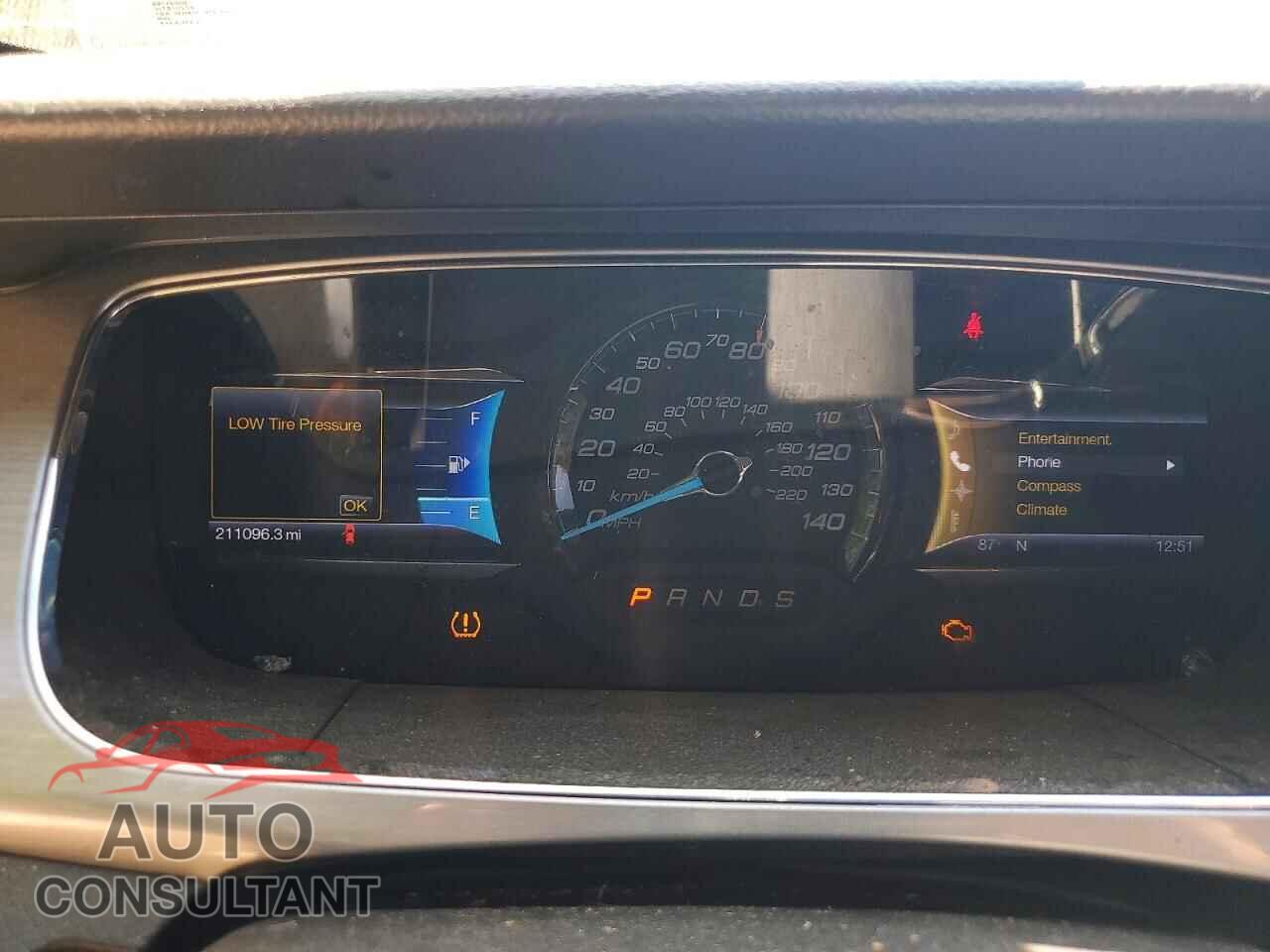 FORD TAURUS 2013 - 1FAHP2E8XDG135885