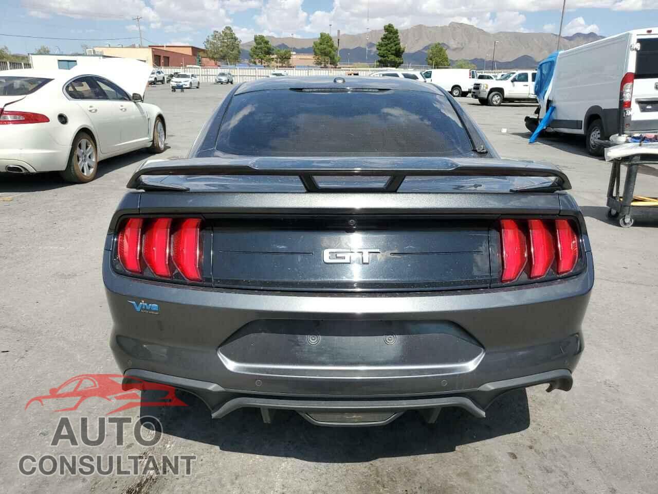 FORD MUSTANG 2019 - 1FA6P8CF2K5175396