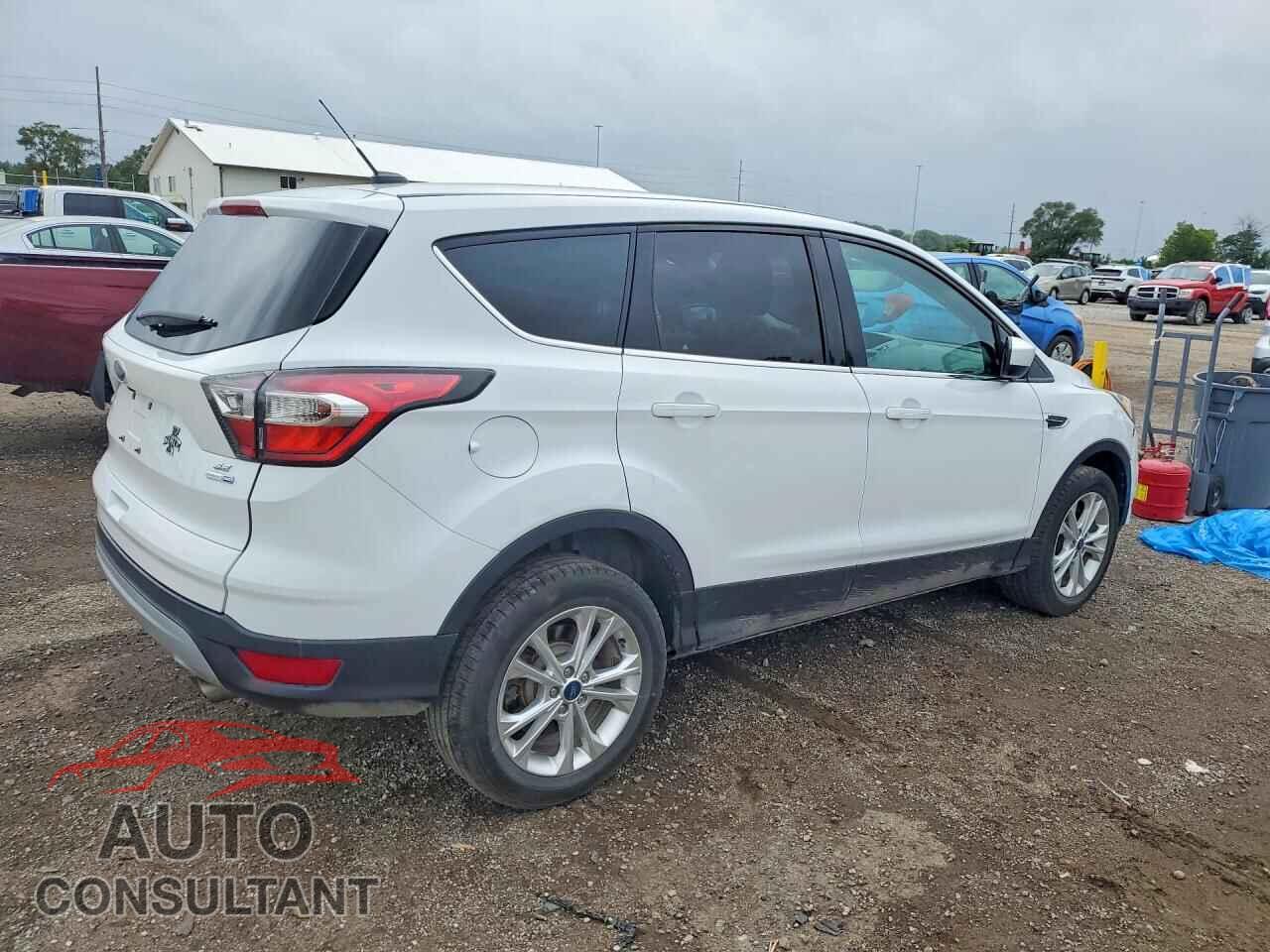 FORD ESCAPE 2017 - 1FMCU9GD2HUB53154