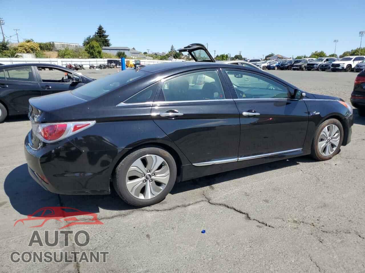 HYUNDAI SONATA 2013 - KMHEC4A41DA076747