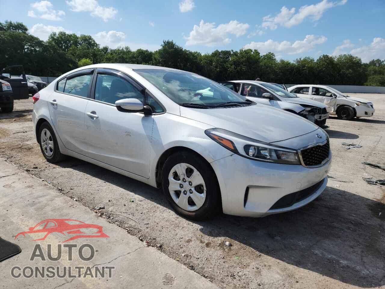 KIA FORTE 2017 - 3KPFK4A74HE135122