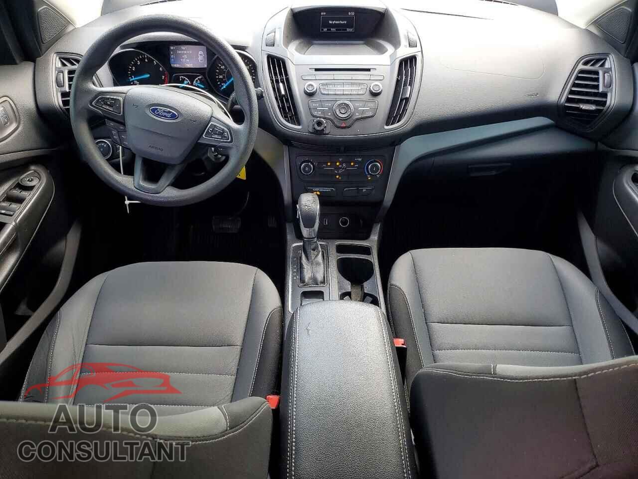 FORD ESCAPE 2018 - 1FMCU0F75JUB97324