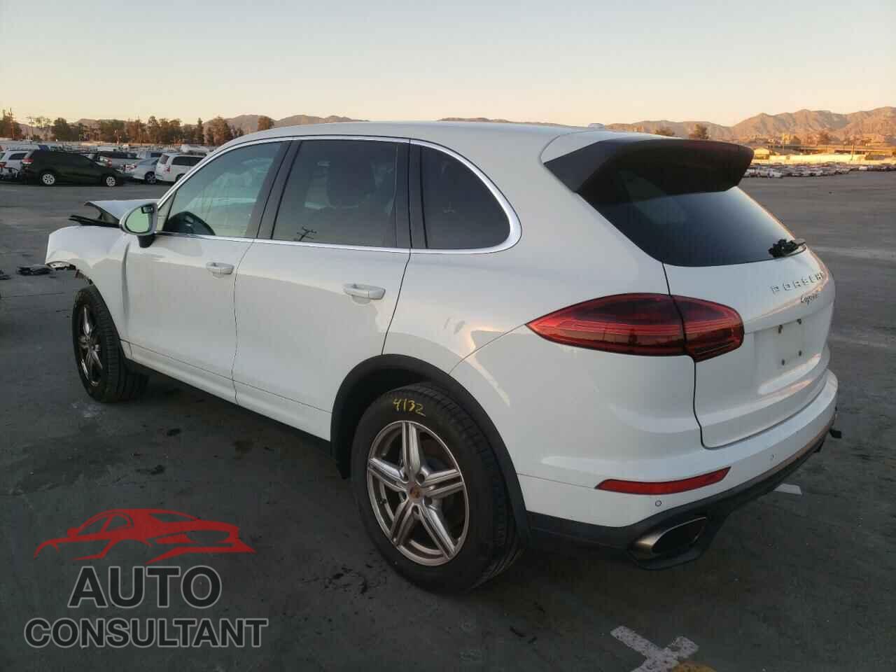 PORSCHE CAYENNE 2016 - WP1AA2A27GLA05300