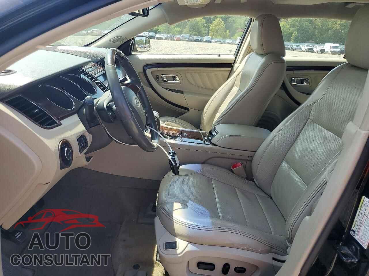 FORD TAURUS 2012 - 1FAHP2FW8CG117428