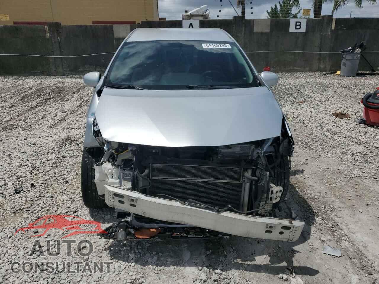 TOYOTA PRIUS 2014 - JTDZN3EUXE3329087