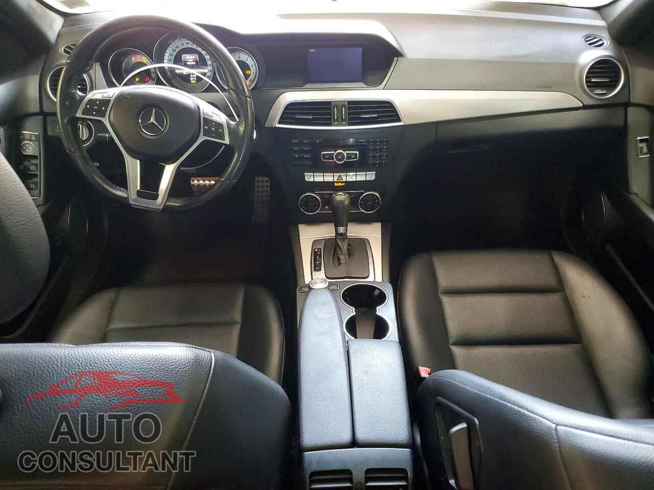 MERCEDES-BENZ C-CLASS 2013 - WDDGF8AB6DR281756
