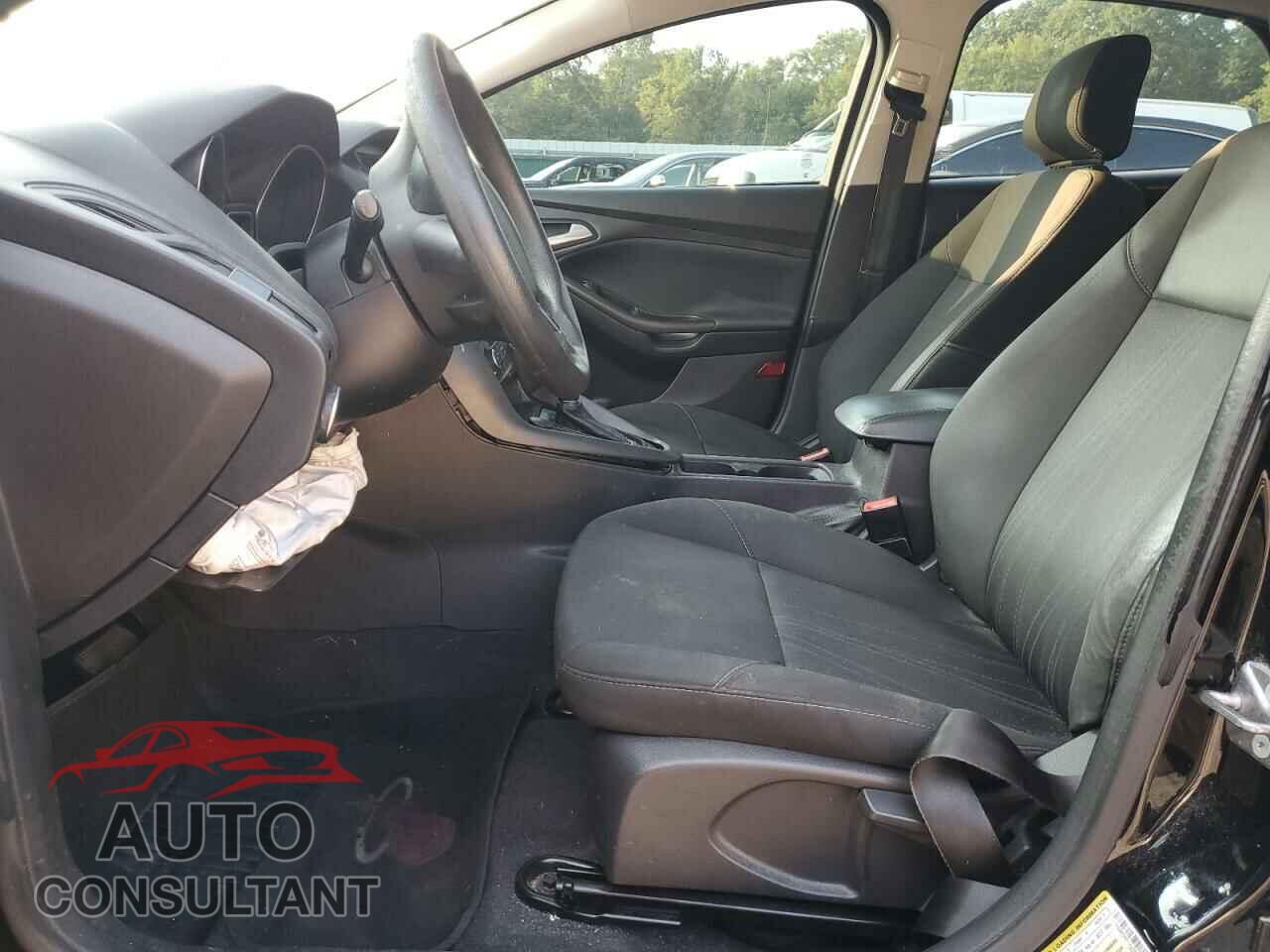 FORD FOCUS 2018 - 1FADP3H21JL255332
