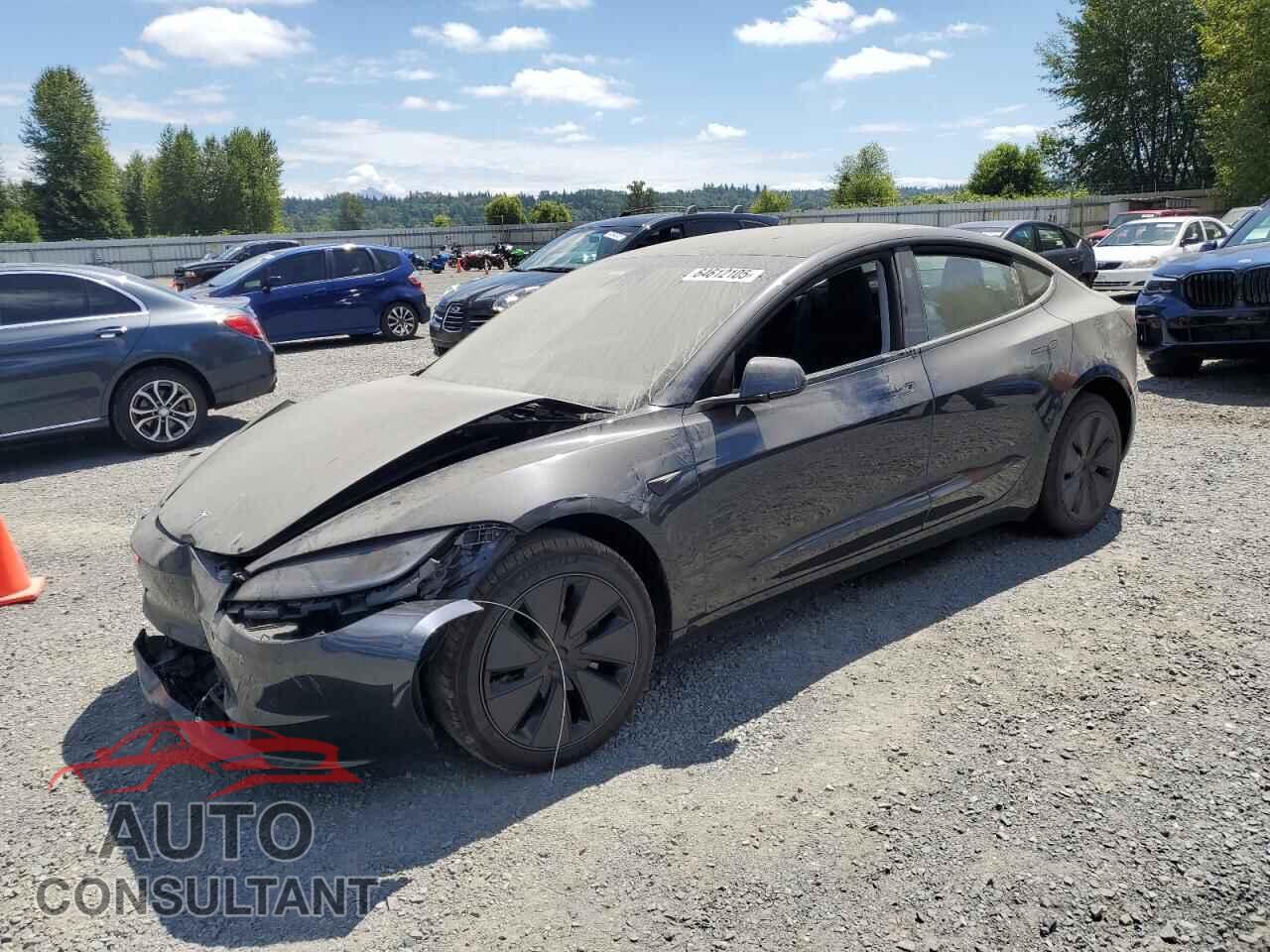 TESLA MODEL 3 2025 - 5YJ3E1EA2SF982866