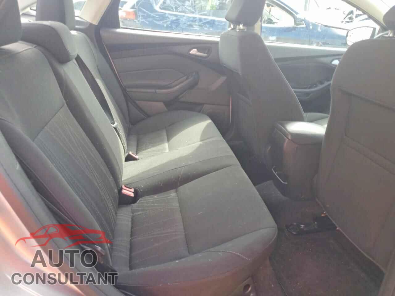 FORD FOCUS 2016 - 1FADP3F25GL244054