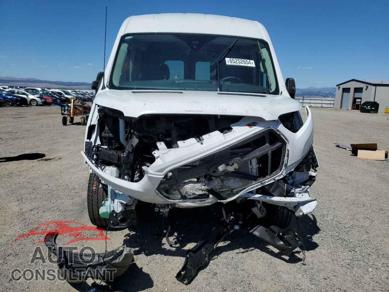 FORD TRANSIT 2024 - 1FTBR2C81RKA19704